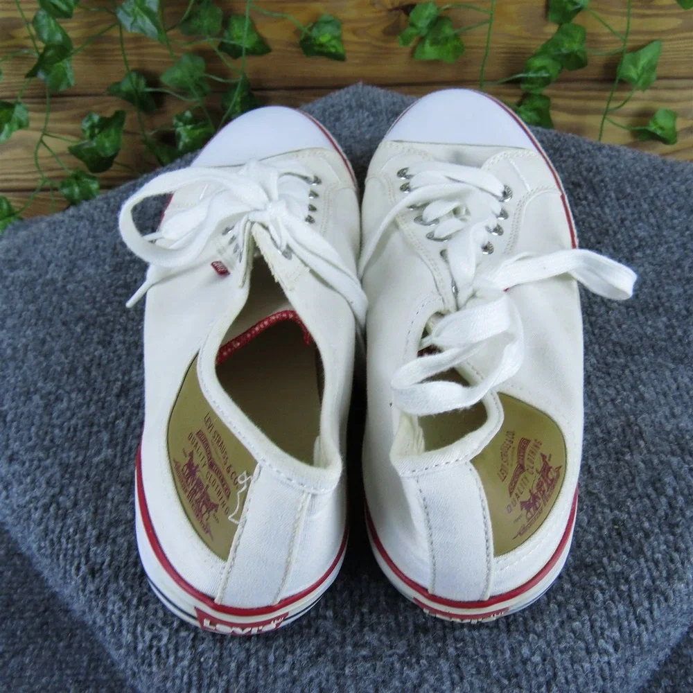 Levi's Men Low Top Sneaker White Canvas‎ Size 11 Medium  Used 2025